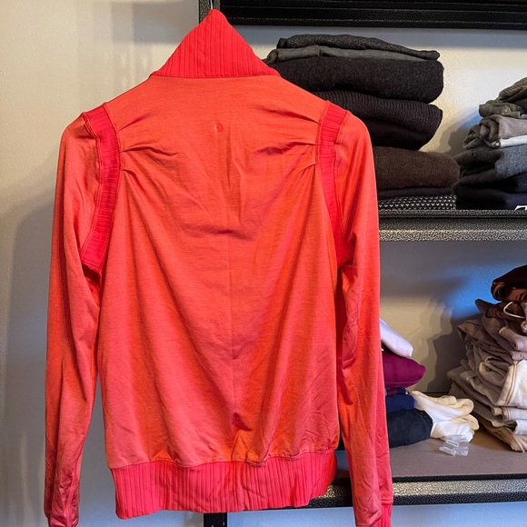 Reversible Lululemon Jacket - Picture 5 of 7